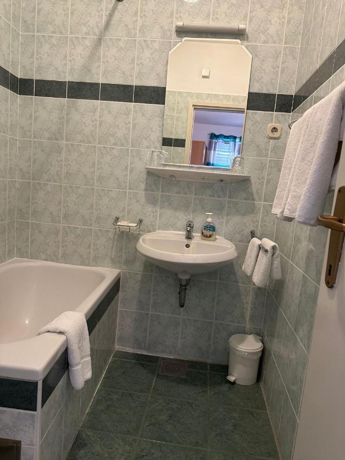 Longa Rooms Шибеник Экстерьер фото